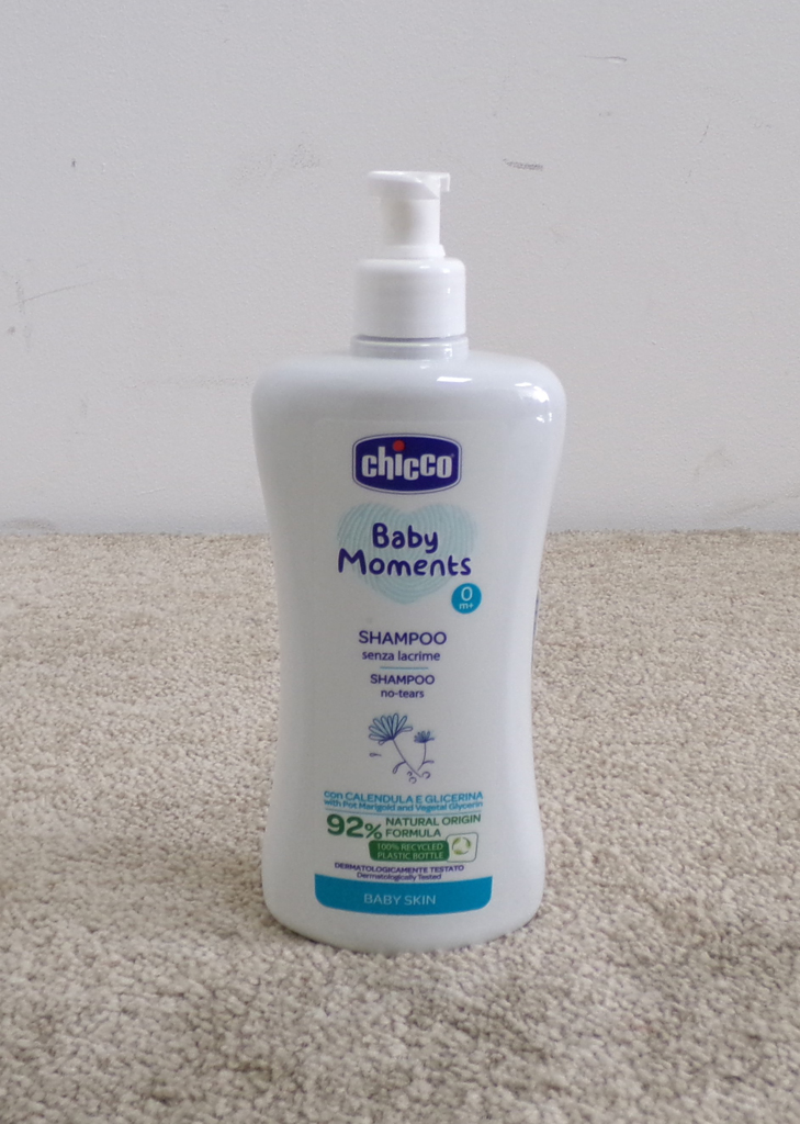 CHICCO Mléko jemné tělové s dávkovačem Baby Moments Sensitive 97 % přírodních složek 500 ml Chicco